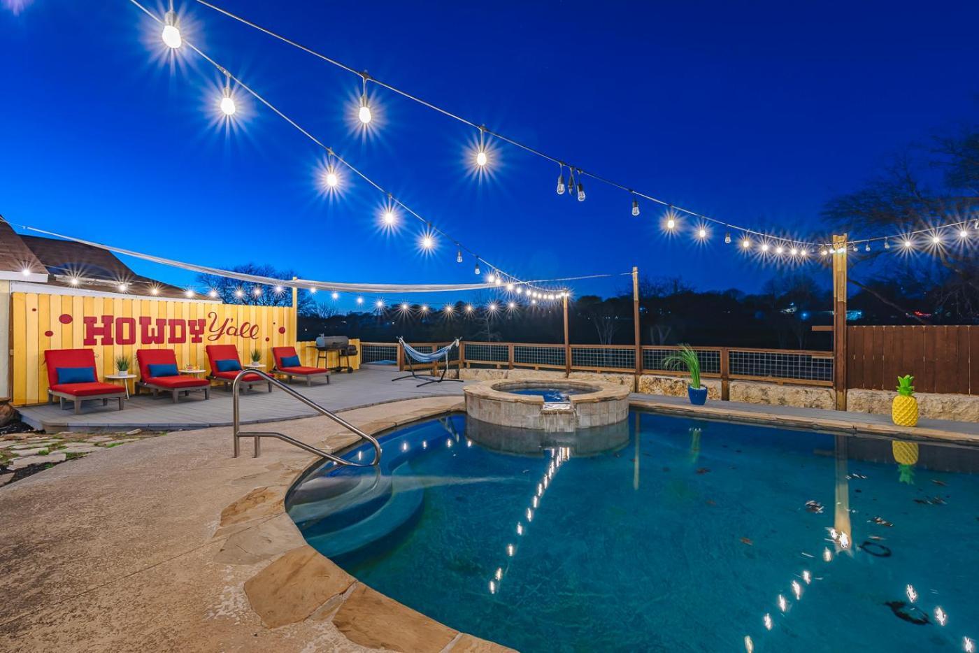Stunning Pool Overlooking Golf Course & Game Room サンアントニオ エクステリア 写真