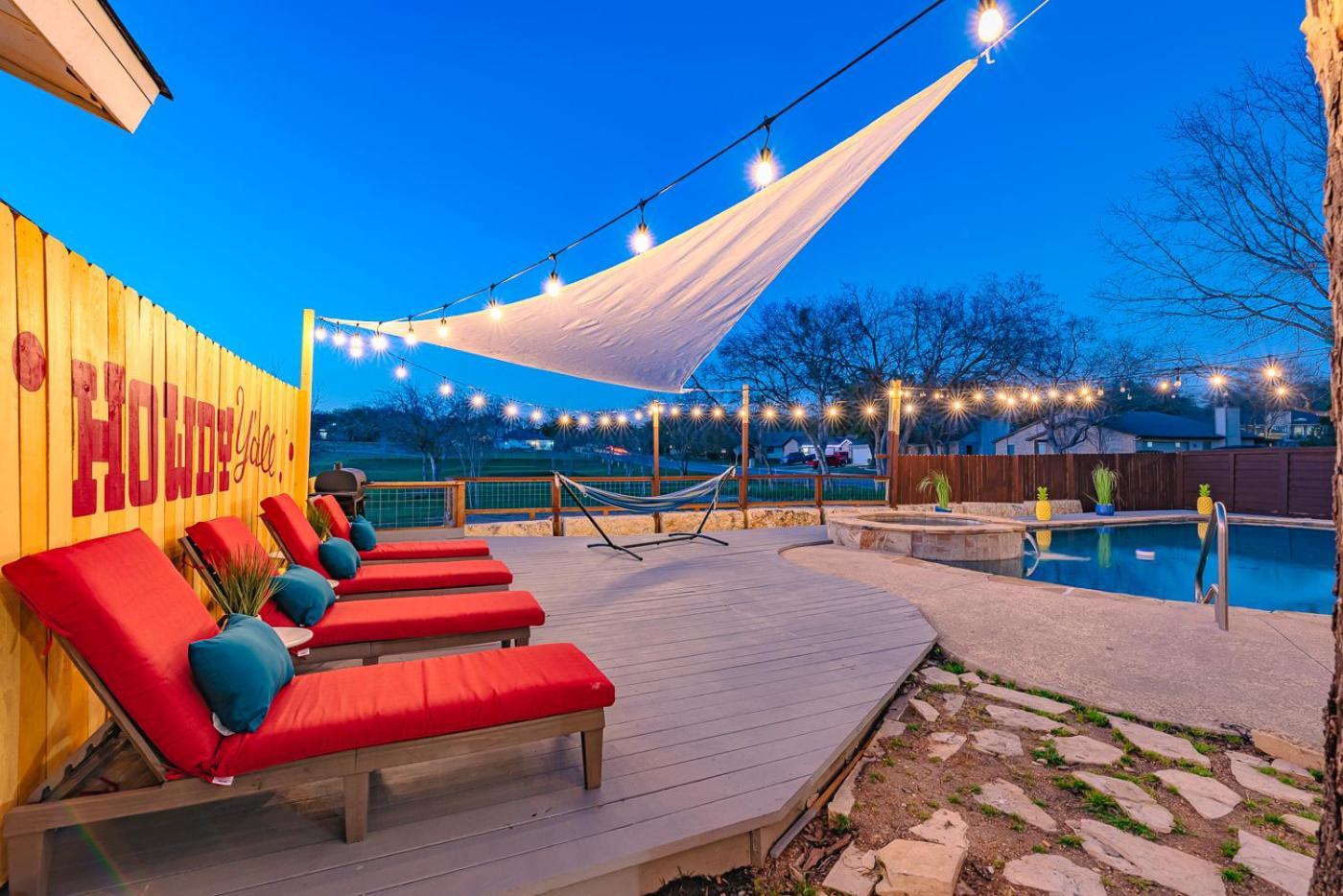 Stunning Pool Overlooking Golf Course & Game Room サンアントニオ エクステリア 写真