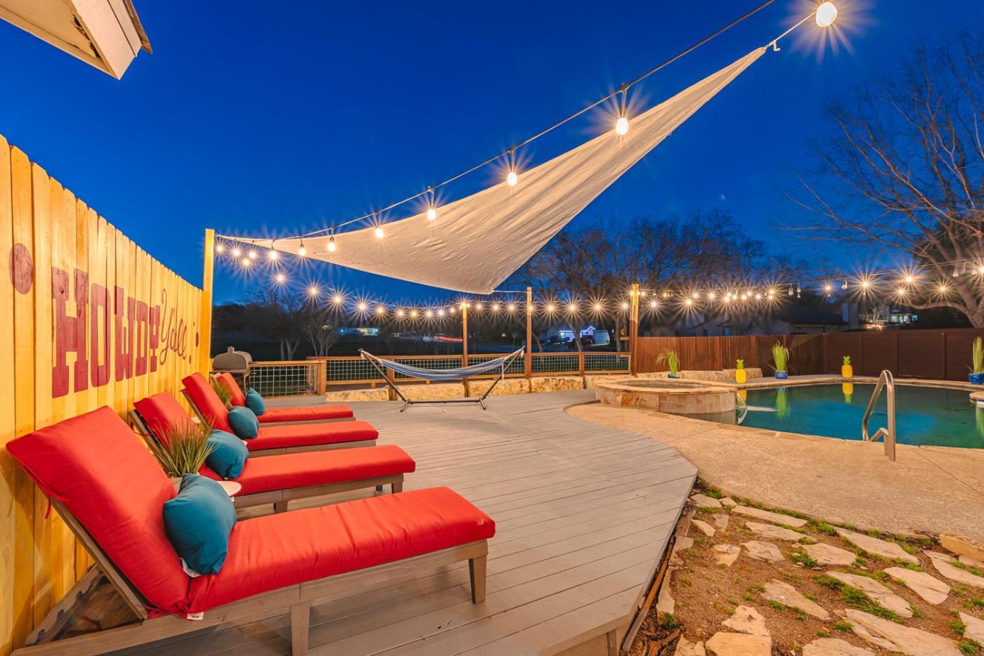 Stunning Pool Overlooking Golf Course & Game Room サンアントニオ エクステリア 写真