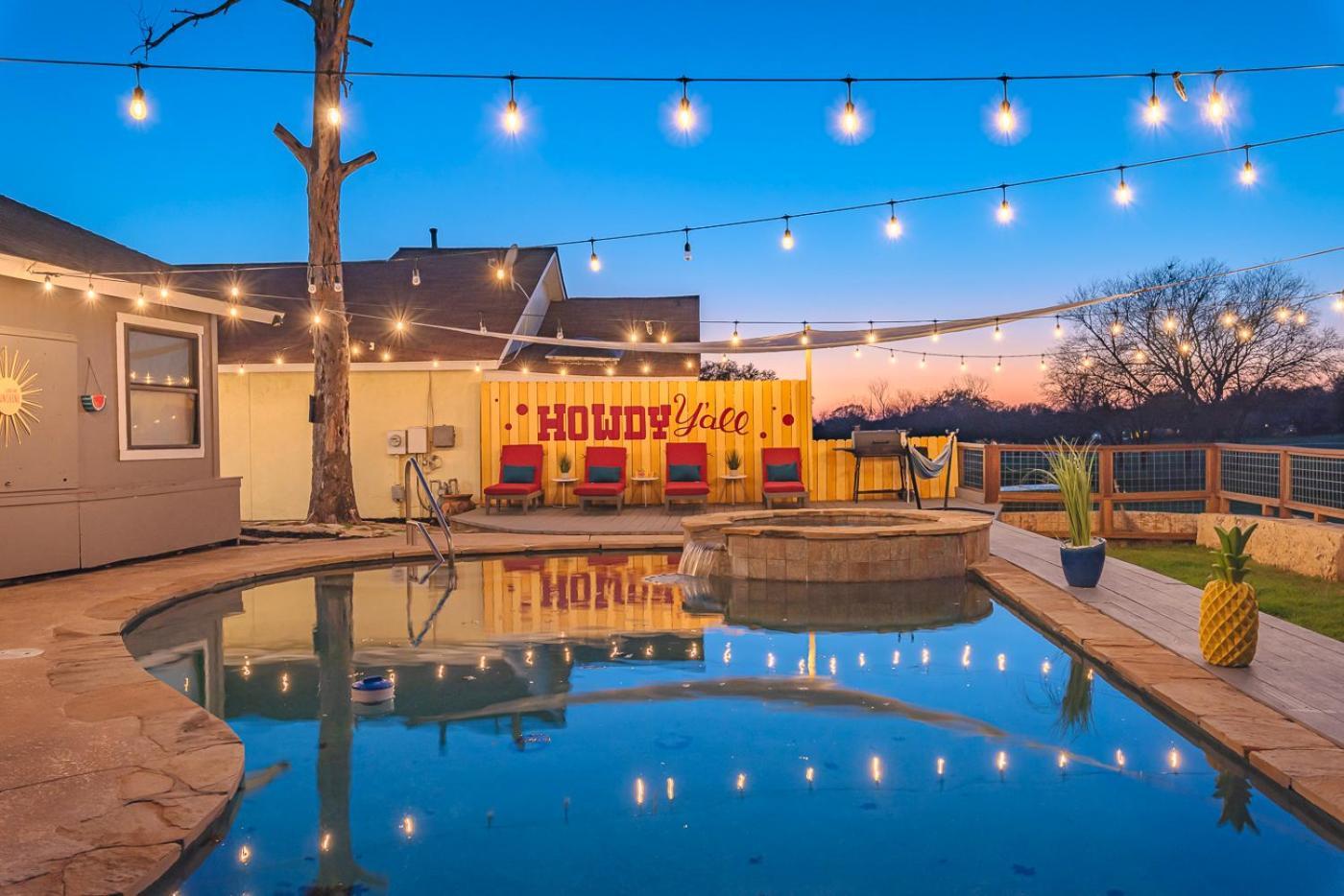 Stunning Pool Overlooking Golf Course & Game Room サンアントニオ エクステリア 写真