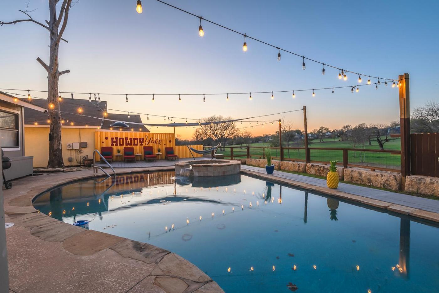 Stunning Pool Overlooking Golf Course & Game Room サンアントニオ エクステリア 写真