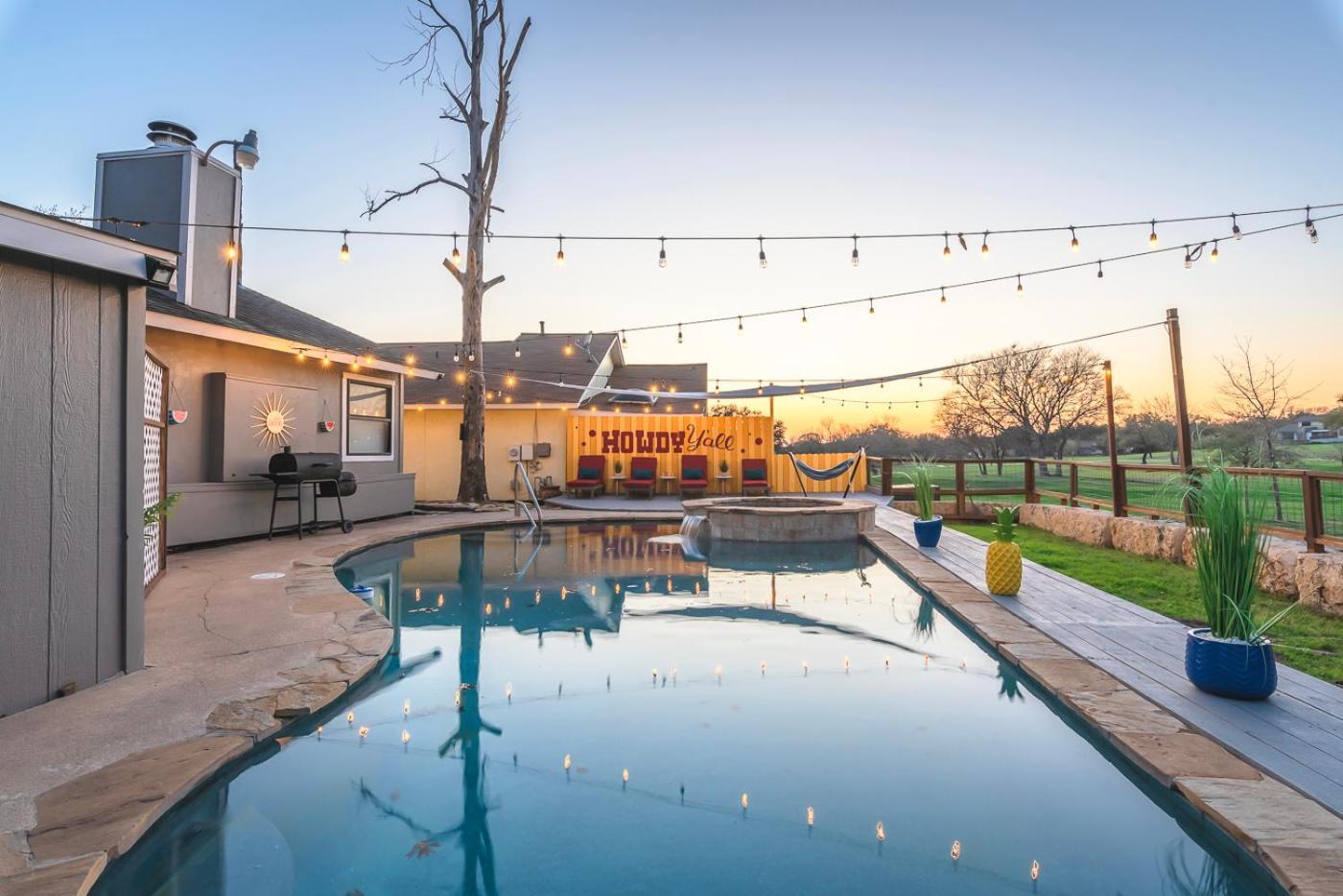 Stunning Pool Overlooking Golf Course & Game Room サンアントニオ エクステリア 写真