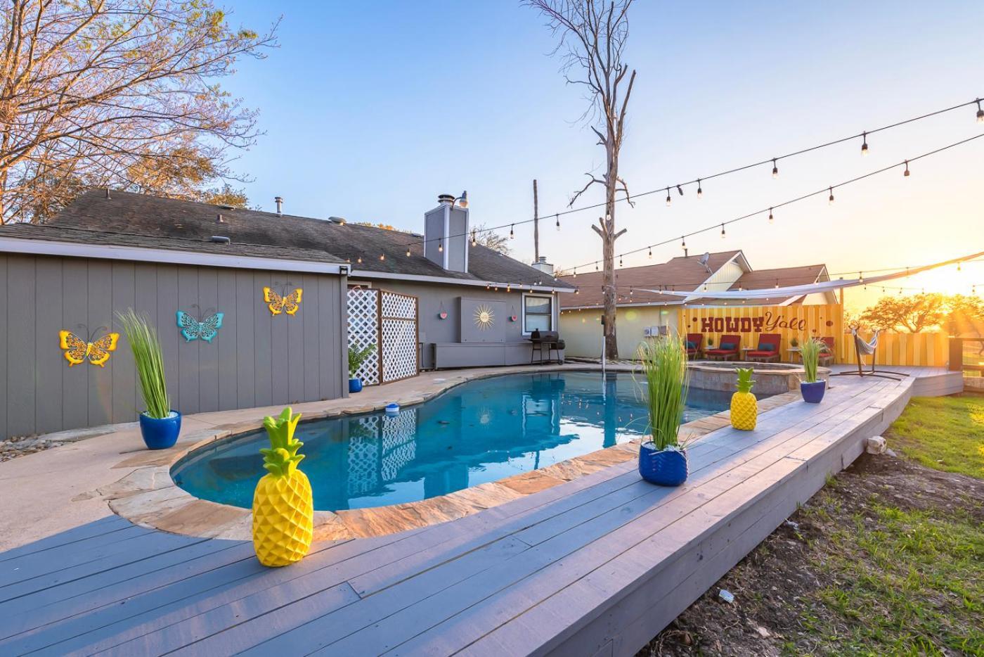 Stunning Pool Overlooking Golf Course & Game Room サンアントニオ エクステリア 写真