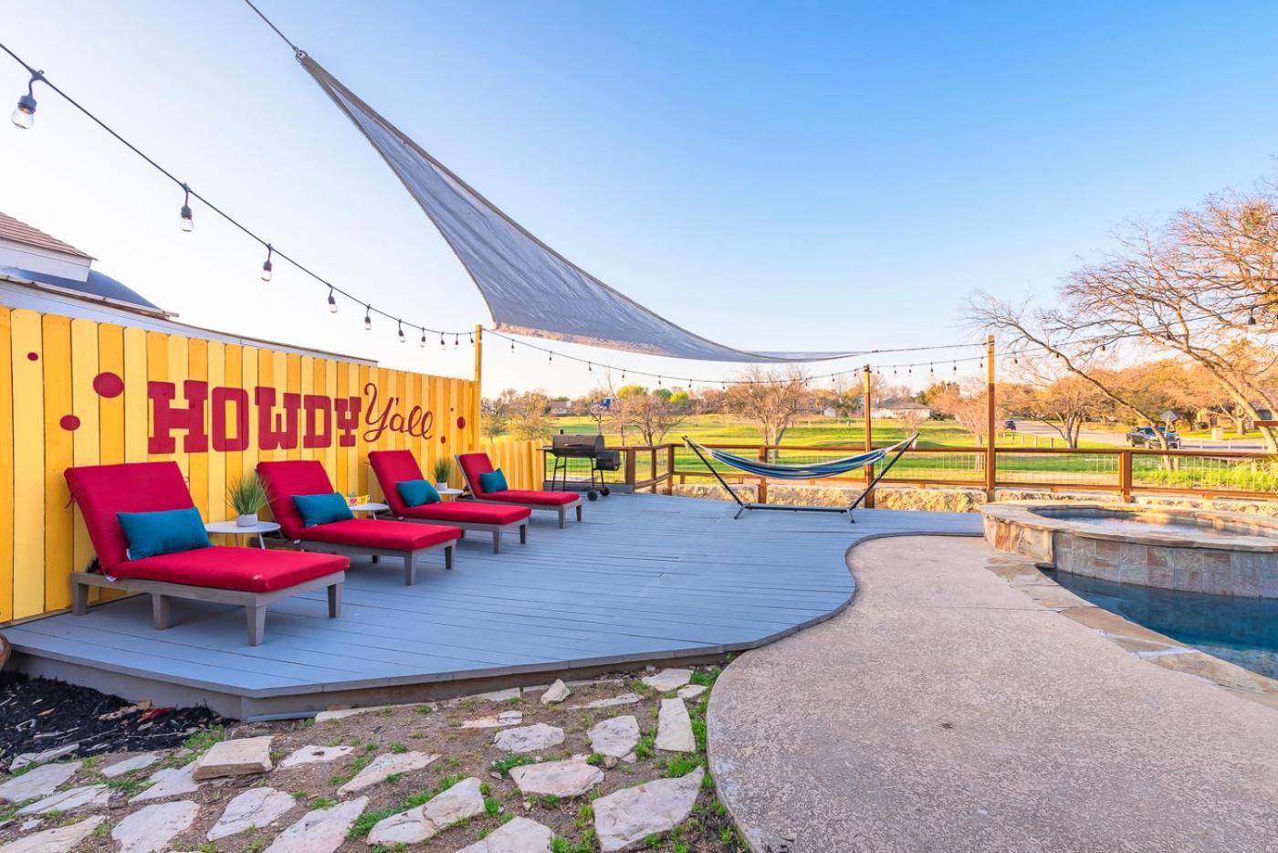 Stunning Pool Overlooking Golf Course & Game Room サンアントニオ エクステリア 写真